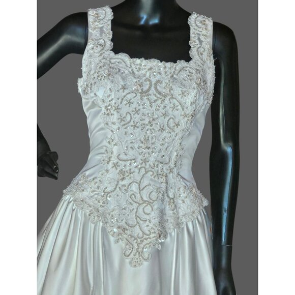 Vintage 2-Tone Square Neck Renaissance Waist Wedding Gown - Michelangelo - Picture 5 of 16